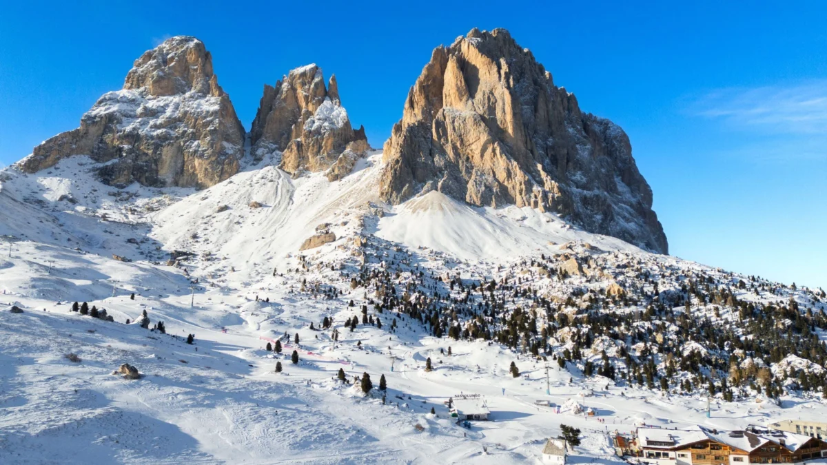 American Skiers Flocking to the Alps Face Shifting Snow Conditions, Rising Costs, and Megapass Realities