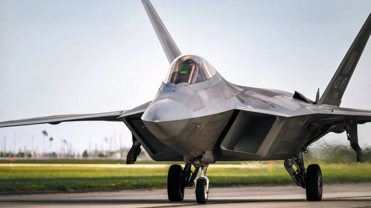 US Air Force Keeps F-22 Raptor Flying as Speed Secrets and Modernization Efforts Take Center Stage